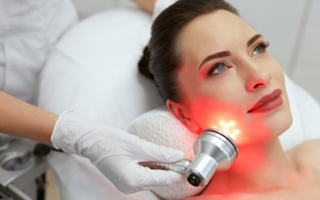 Ken jij de voordelen van rood licht therapie voor je huid?